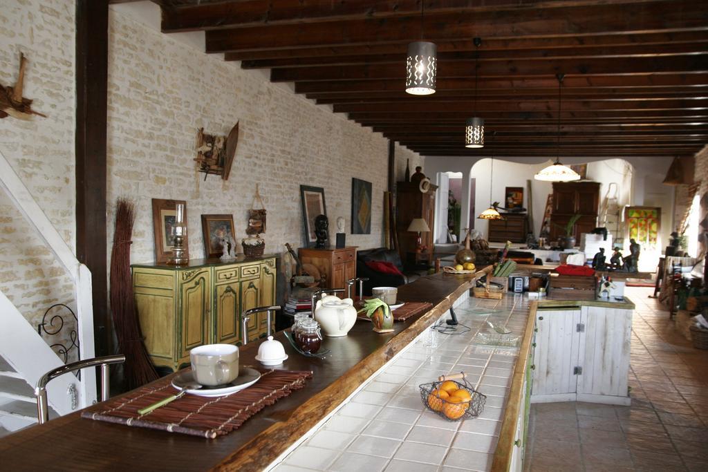 Accacia Home Ferrières Szoba fotó